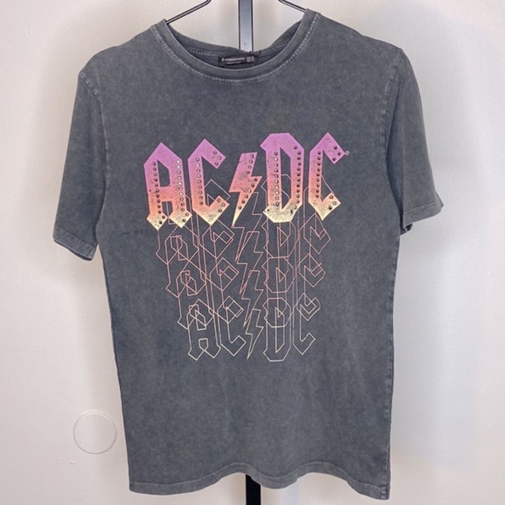 NEW…Charcoal/Pink ACDC t-shirt size XS (extra small) from STRADIVARIUS - Picture 4 of 5